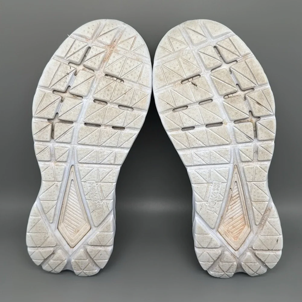 Hoka One One‎ Mach 5 Cream Bronze Running Shoes Women's Sz 8B
